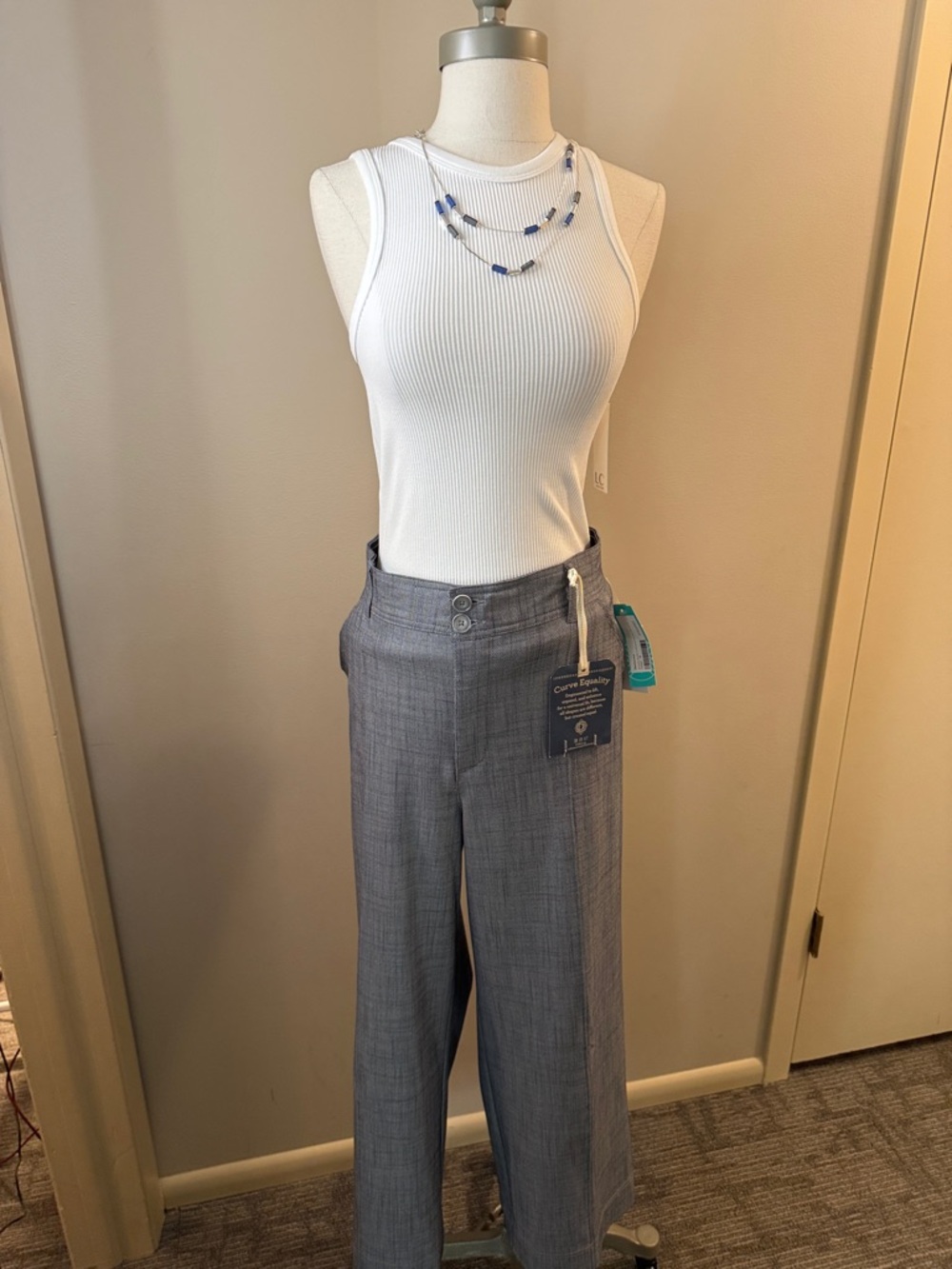 Democracy Gray Women's Trousers - Picture 5 of 11